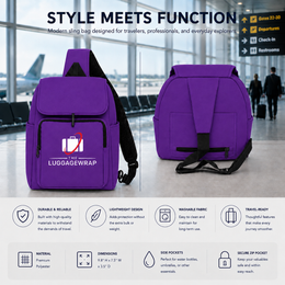 Sac à dos de voyage violet Luggagewrap montré à l’avant et à l’arrière dans un terminal d’aéroport, avec du texte marketing en haut et des icônes de caractéristiques en bas.